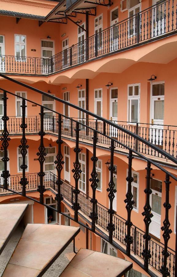 Hotel Patio Prag Dış mekan fotoğraf