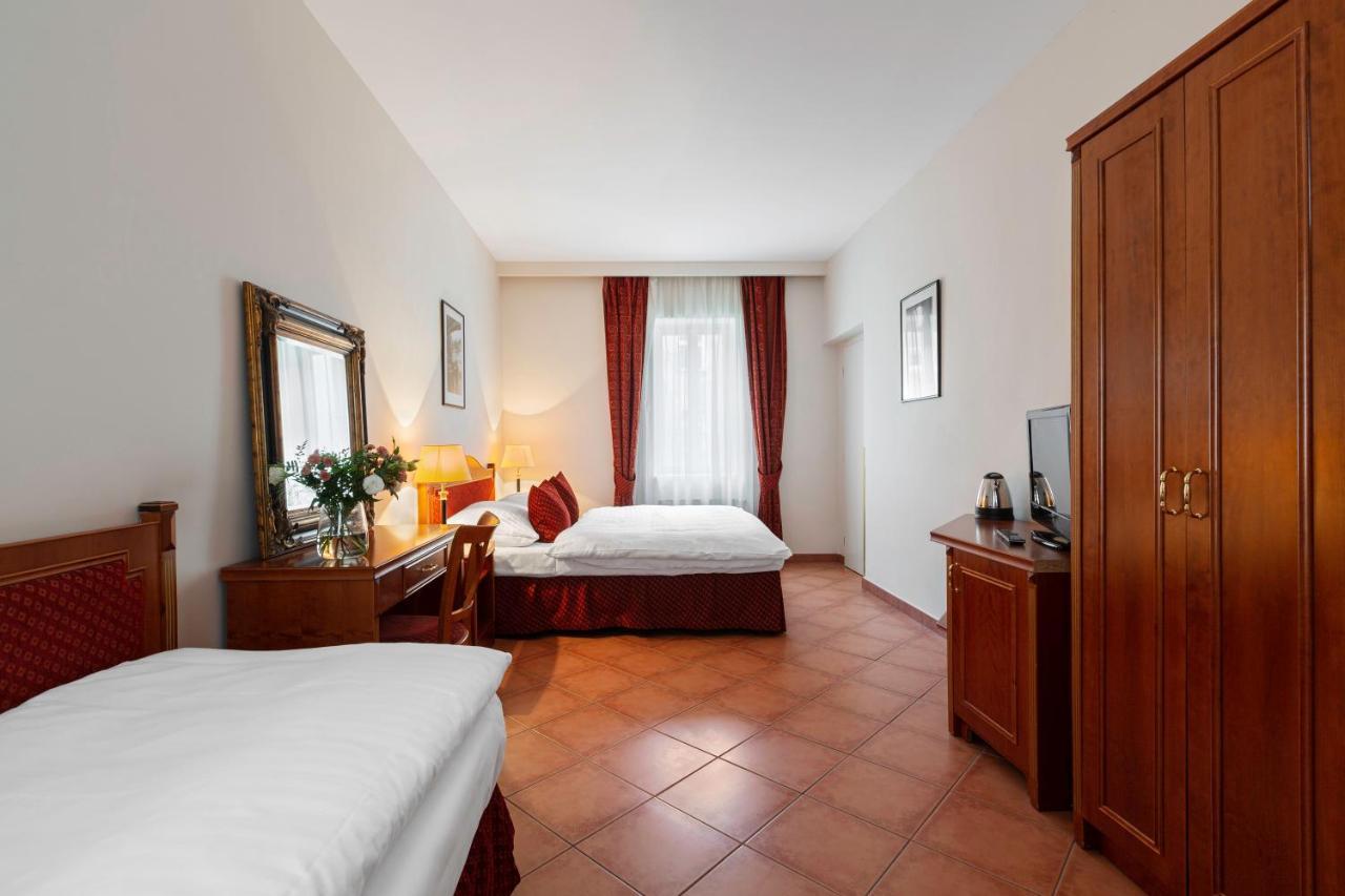 Hotel Patio Prag Dış mekan fotoğraf